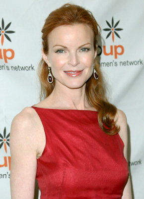 1251210112_marcia_cross_290x402