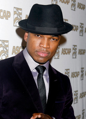 1251218855_ne yo_290x402