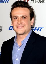 1335300986_jason segel 402