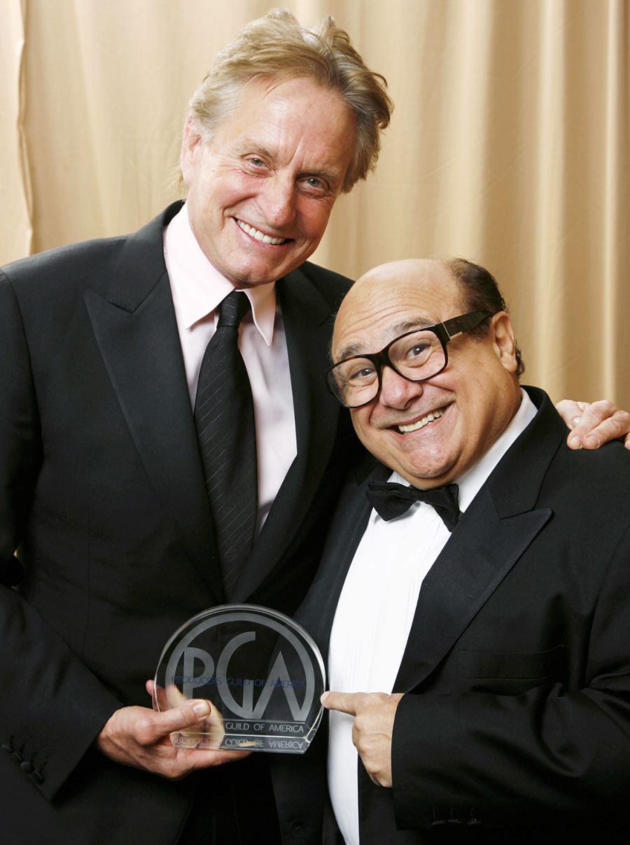 1395779294_michael douglas danny devito zoom