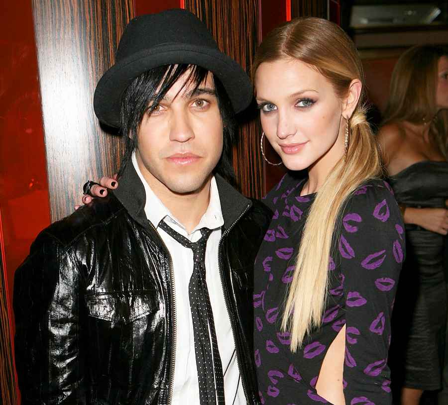 1398680541_76604412_pete wentz ashlee simpson zoom