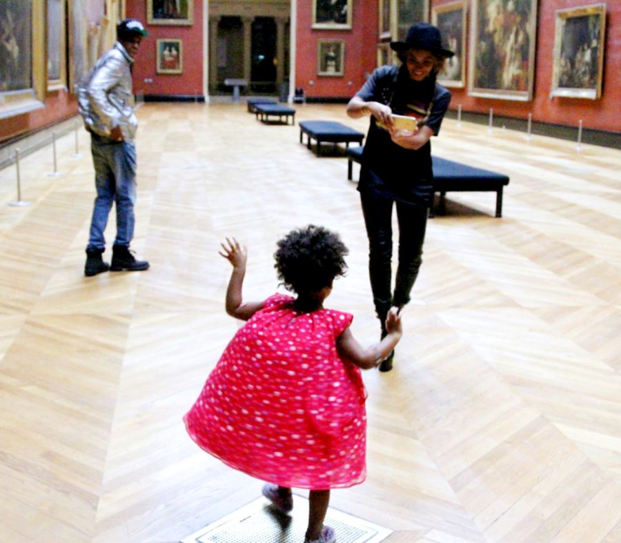 1417717222_jay z beyonce blue ivy zoom