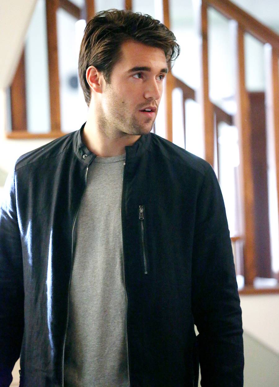 1418152454_josh bowman revenge zoom