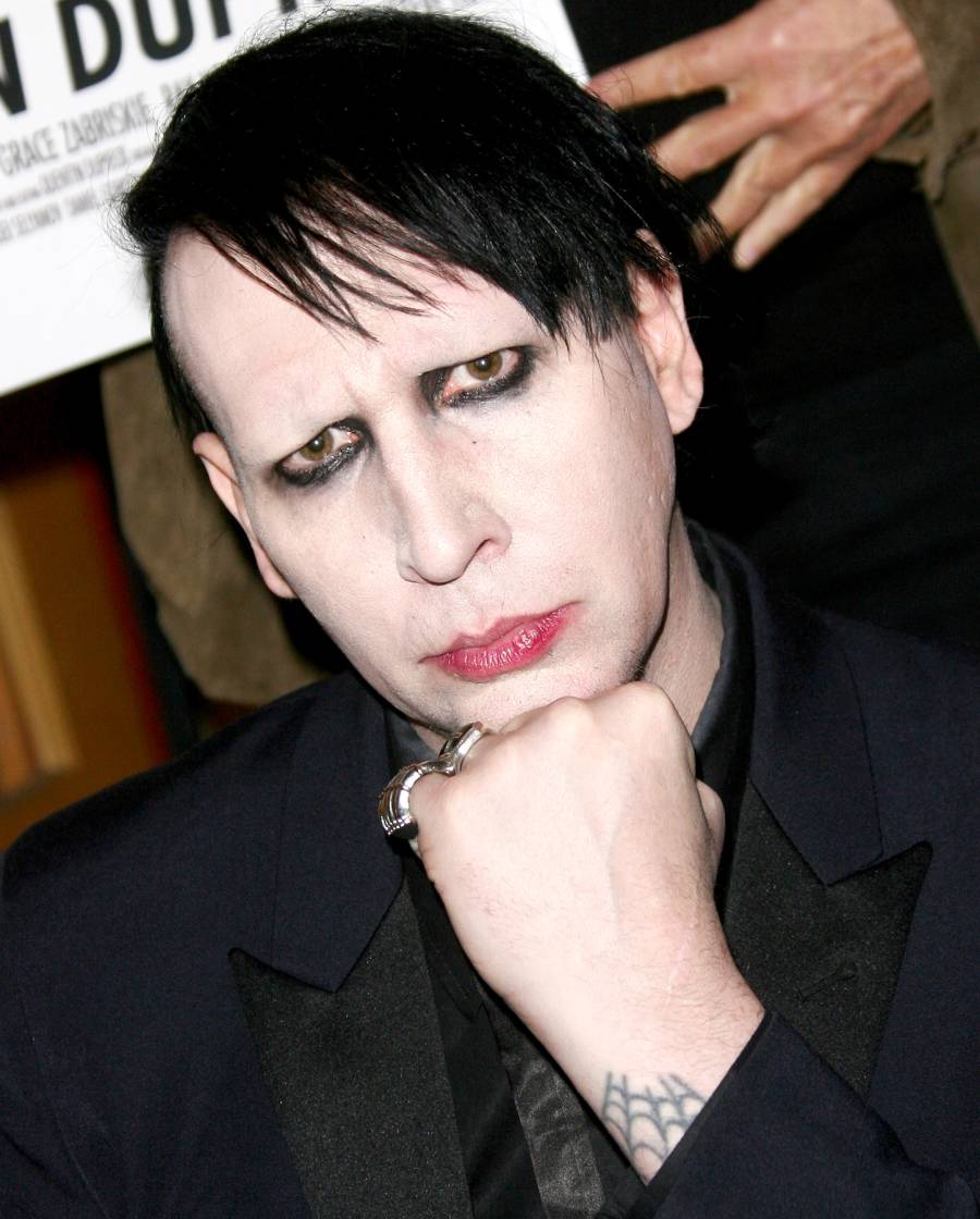 1423855008_marilyn manson zoom