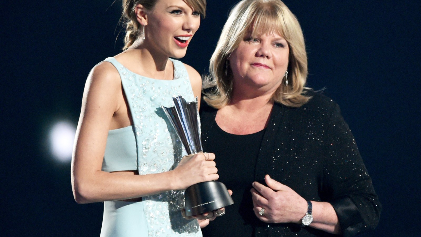 Taylor Swift and Andrea