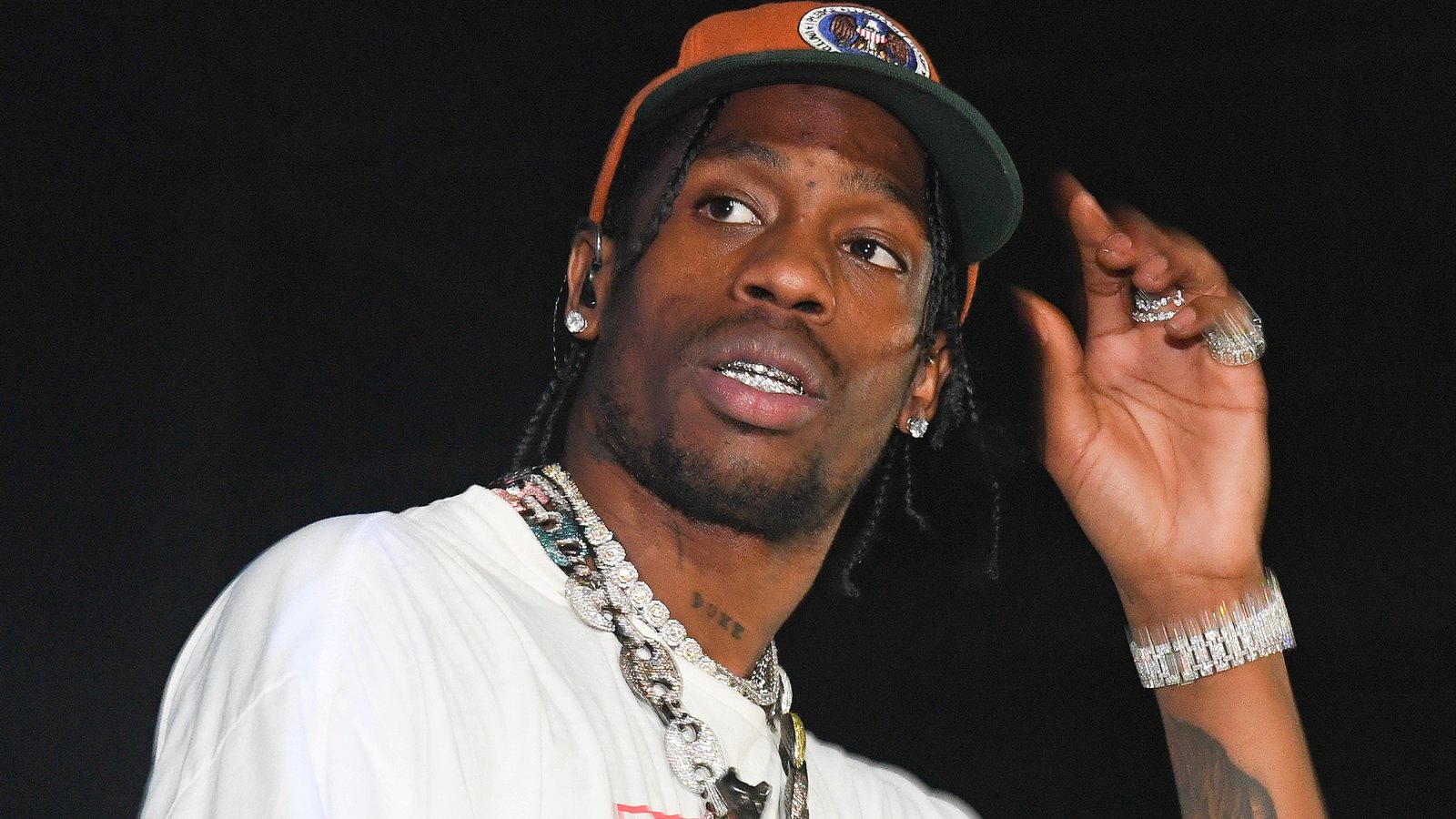 Travis Scott, Rapper, Sued, Fan