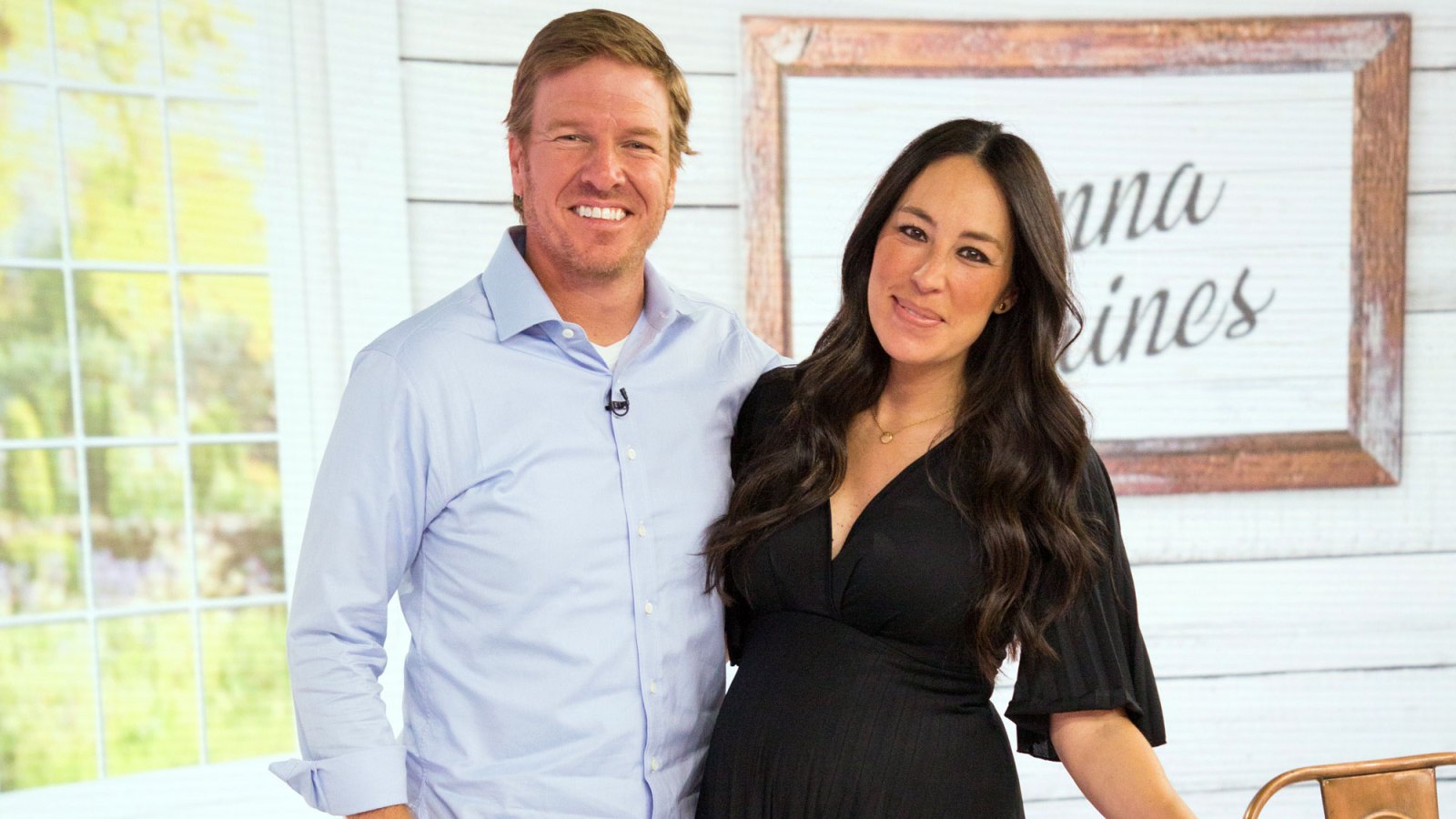 Chip Joanna Gaines Donate Baby Crew Crib to Pregnant Fan