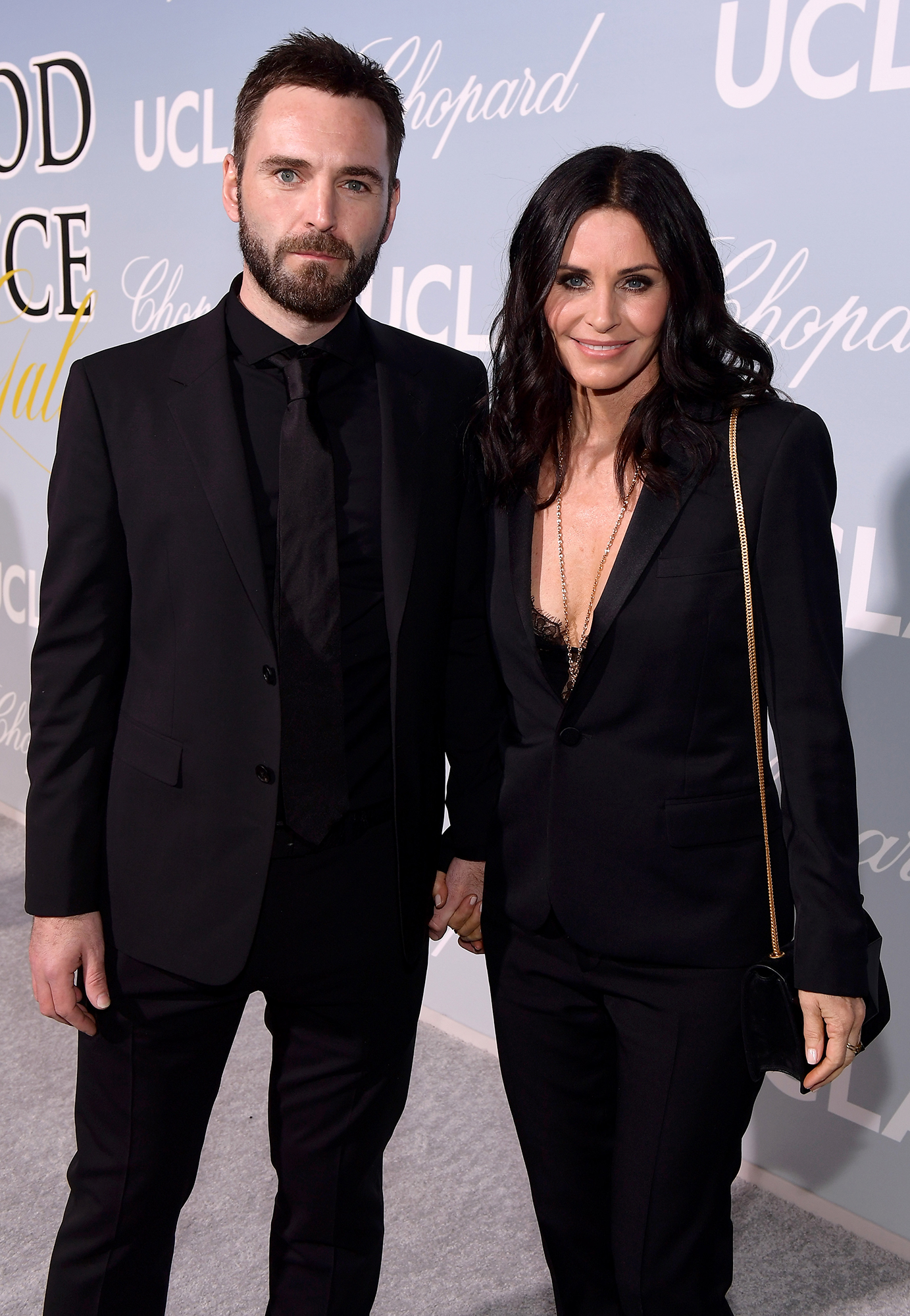    Courteney Cox med vennlig, Ektemann Johnny McDaid 