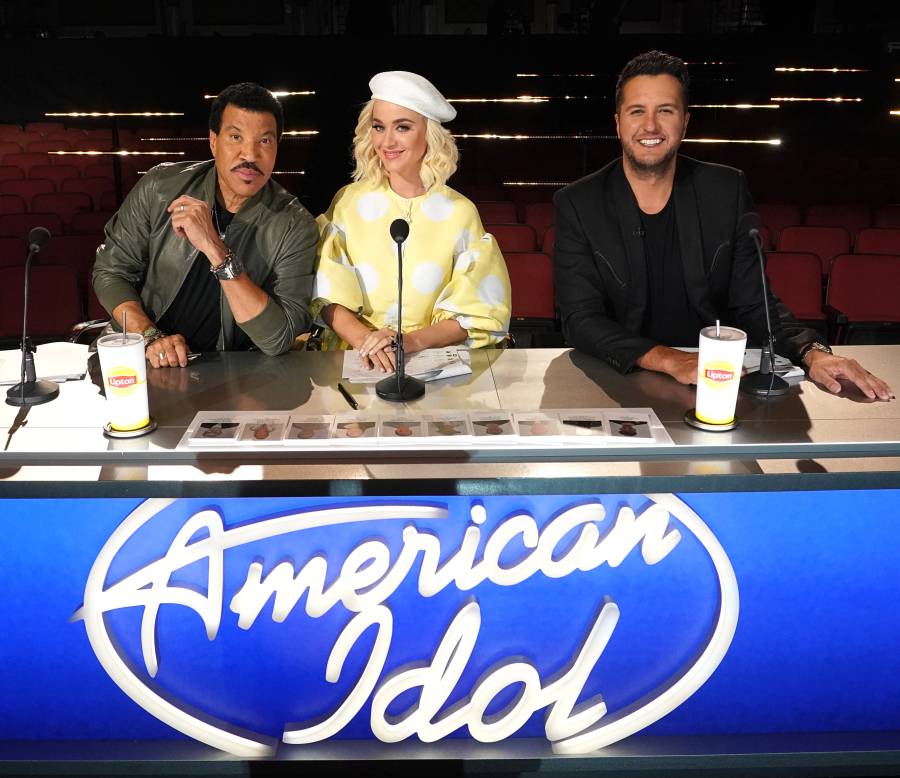 American Idol on Hold Coronavirus