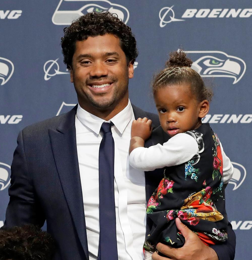 Russell Wilson Does Daughter's Hair for 'Hairstyling #Sunday'