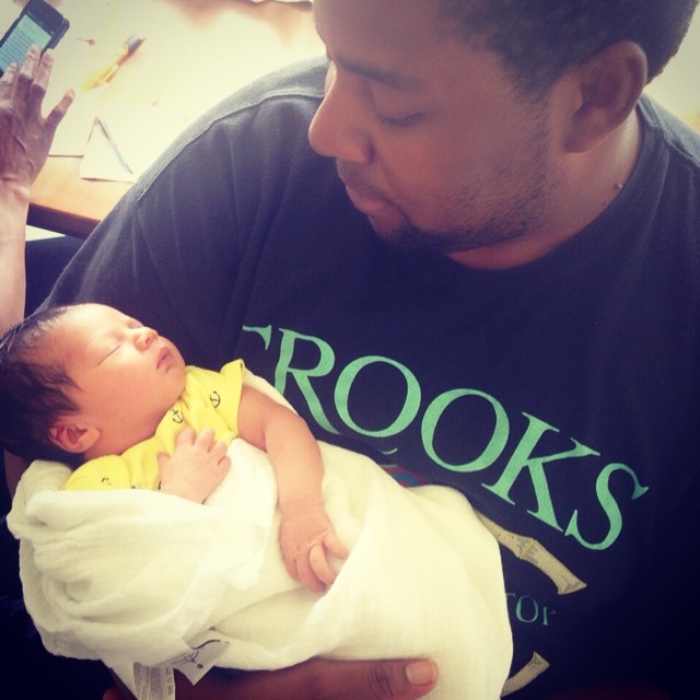Kenan Thompson's Wife Christina Evangeline Shares First Baby Pictures Christina Evangeline selfie with baby