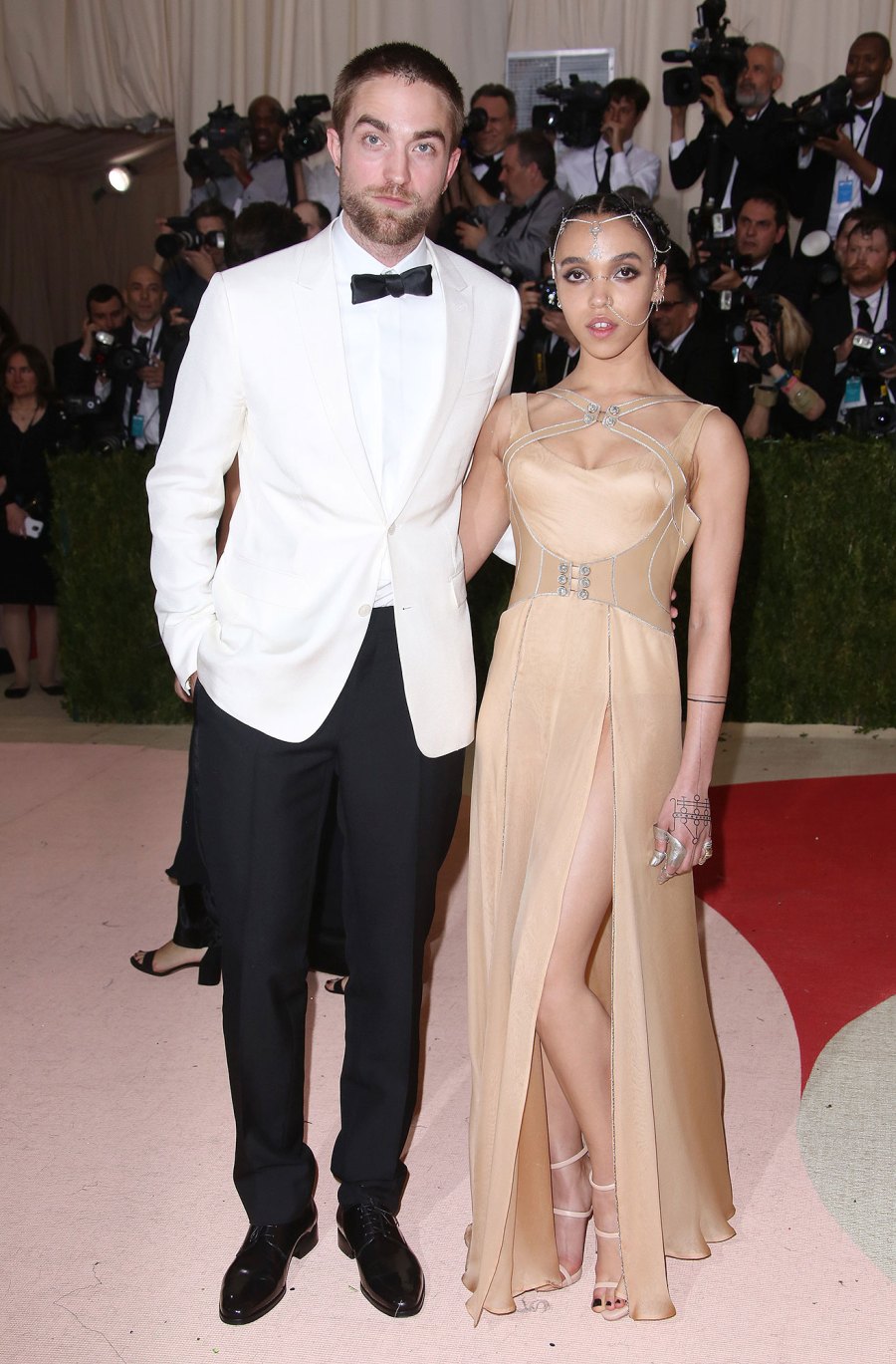 Robert Pattinson FKA twigs