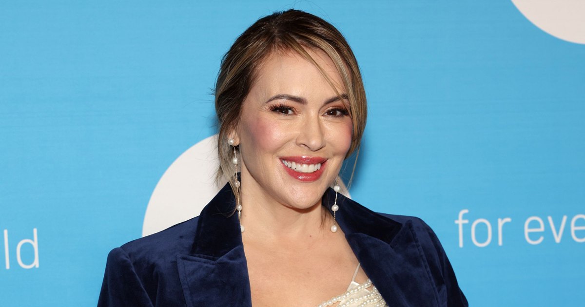 Alyssa Milano Gushes Over Shannen Doherty's 'Charmed' Reunion