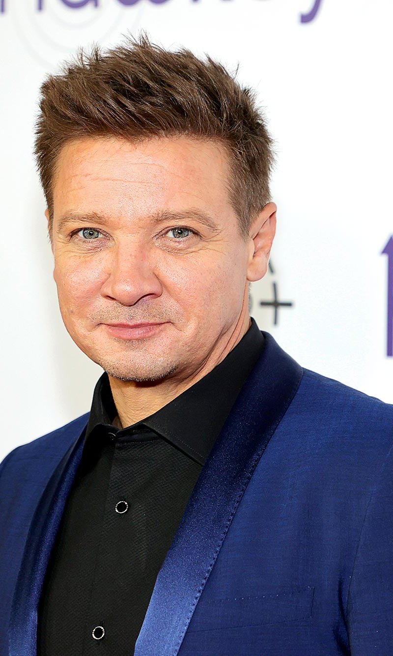 Celeb Bio Pics 300 Jeremy Renner