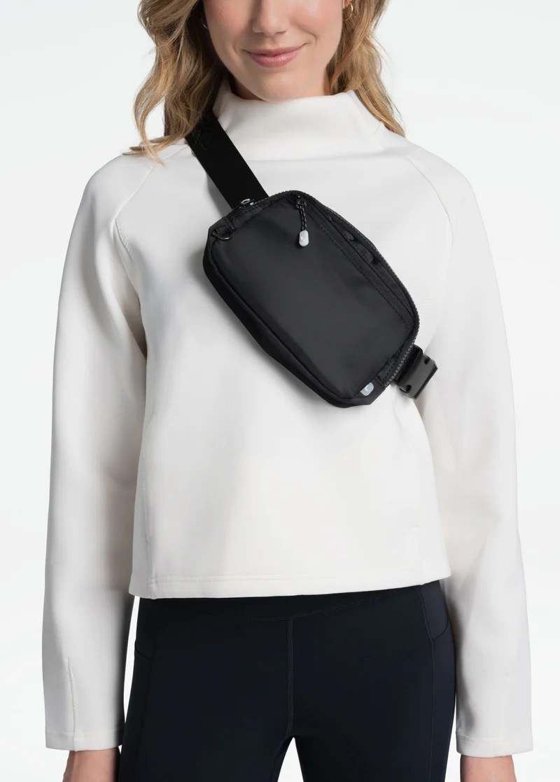 I Love This $29 Belt Bag More Than the Trendy Cult&Favorite Option
