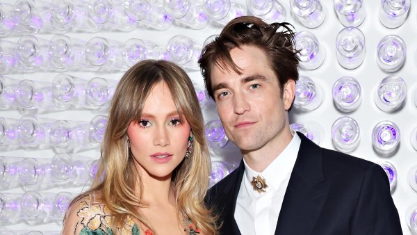 Suki Waterhouse Announces Tour Two Months After Welcoming Baby With Robert Pattinson 787