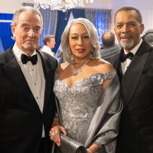 Young and the Restless Victor Shares a Drink With Beyond the Gates Vernon in 1st Look at Crossover