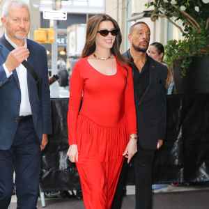 Anne Hathaway Has the Best Reaction to Hilarious Fashion Mix-Up After Wearing Maternity Look Backwards