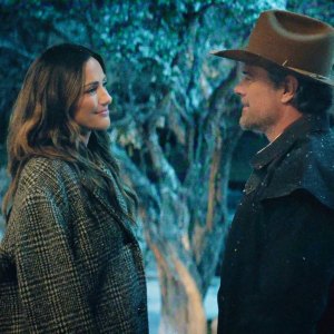 Minka Kelly, Josh Duhamel in Ransom Canyon season 2