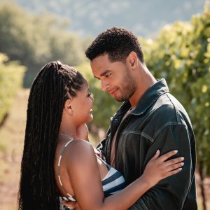 Halle Bailey, Rege-Jean Page in You, Me & Tuscany