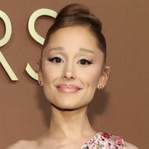 Ariana Grande Marks End of North American Leg of Her Tour: 'Overwhelmed'