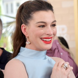 Anne Hathaway