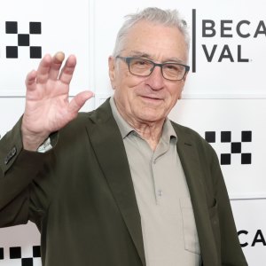 Robert De Niro Admits to Feeling A Little Guilty Over Not Always Being There for His 7 Kids