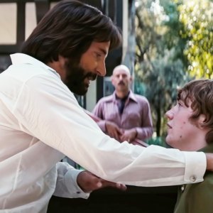 Bradley Cooper, Ryan Heffington, Cooper Hoffman in Licorice Pizza
