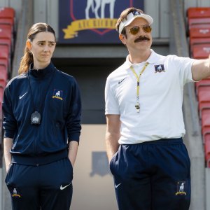 Tanya Reynolds and Jason Sudeikis in Ted Lasso season 4