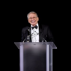 GettyImages-1153549997-bob-mackie