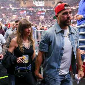 Taylor Swift and Travis Kelce Enjoy Date Night at the Chiefs Player's Kansas City Restaurant