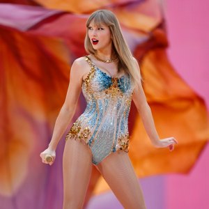 Taylor Swift Announces New Single
