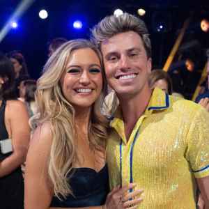 183407EM208491 Maggie Sajak Cheers On Boyfriend Jackson Olson as Jonas Brothers Join Him at Banana Bowl