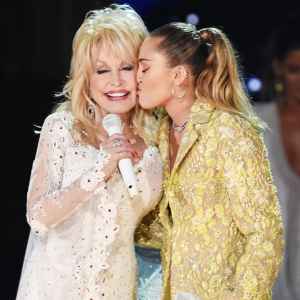 Dolly-Parton-and-Miley-Cyrus-GettyImages-1097571310