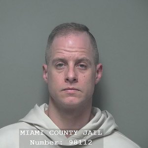 Former American Idol Singer Caleb Flynn Cried While Being Sentenced to Prison for Wifes Murder