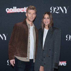 GettyImages-2258772569 Amanda Batula Claims Kyle Cooke Doesnt Want Their Dogs