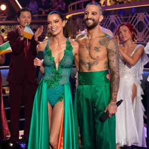 Maura-Higgins-and-Mark-Ballas-DWTS-183898_EM207833