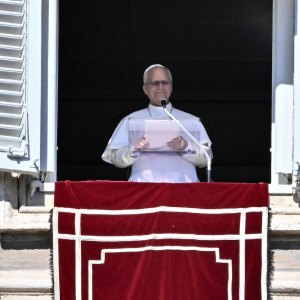 Pope-Leo-GettyImages-2299106013