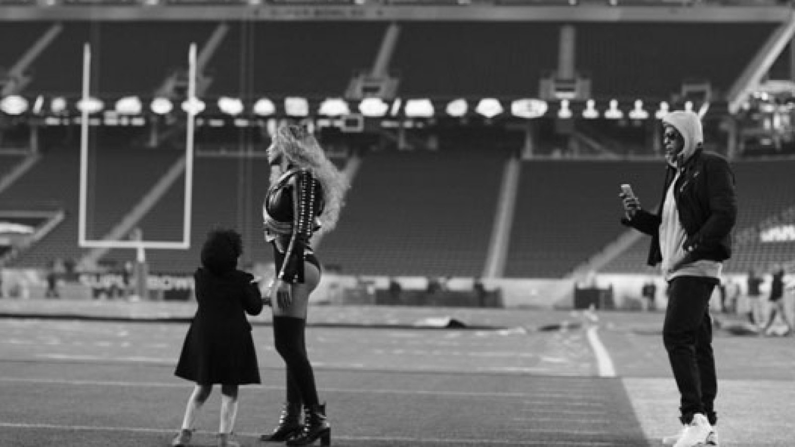 Beyonce and Blue Ivy at the Super Bowl rehearsals