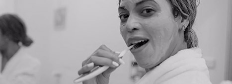 Beyonce brushing her teeth