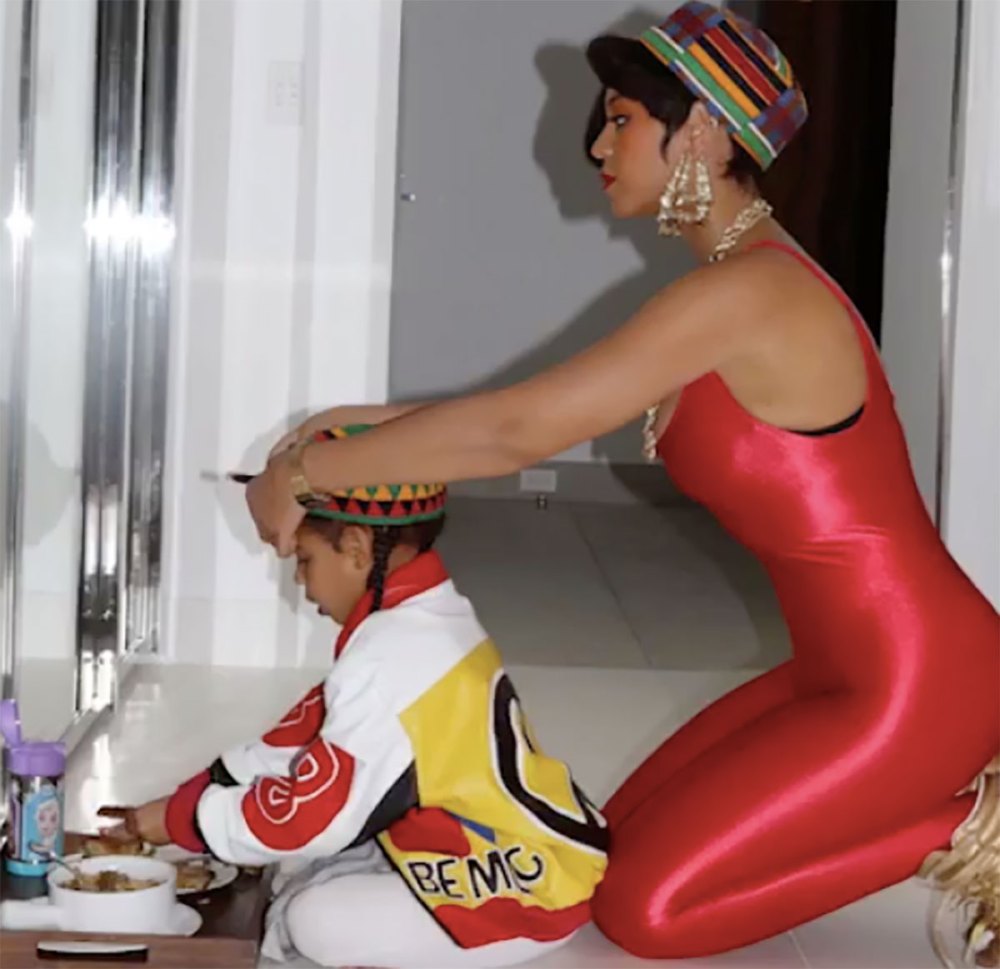 Beyonce helps her daughter, Blue Ivy get ready for Halloween