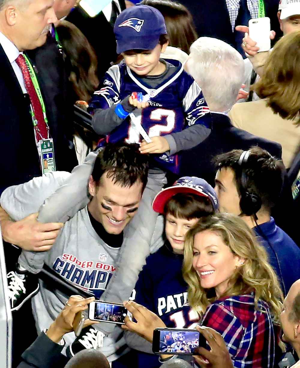 Tom Brady #12 of the New England Patriots celebrates defeating the Seattle Seahawks with his wife Gisele Bundchen and son Benjamin during Super Bowl XLIX at University of Phoenix Stadium on February 1, 2015 in Glendale, Arizona.