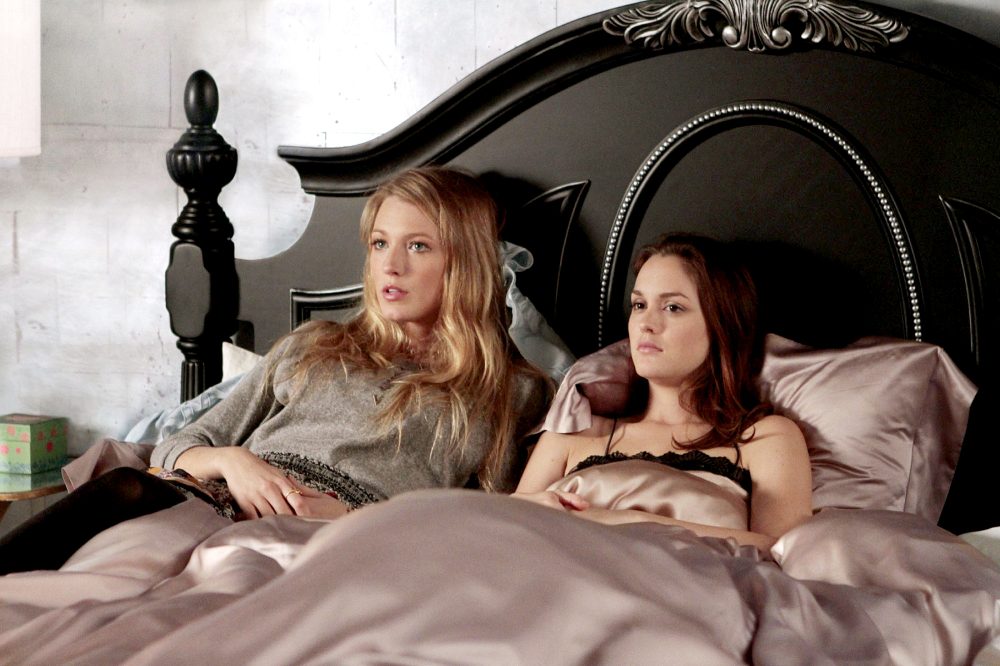 Blake Lively and Leighton Meester in Gossip Girl.