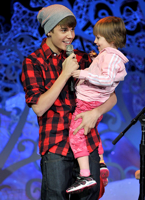 justin bieber and sister
