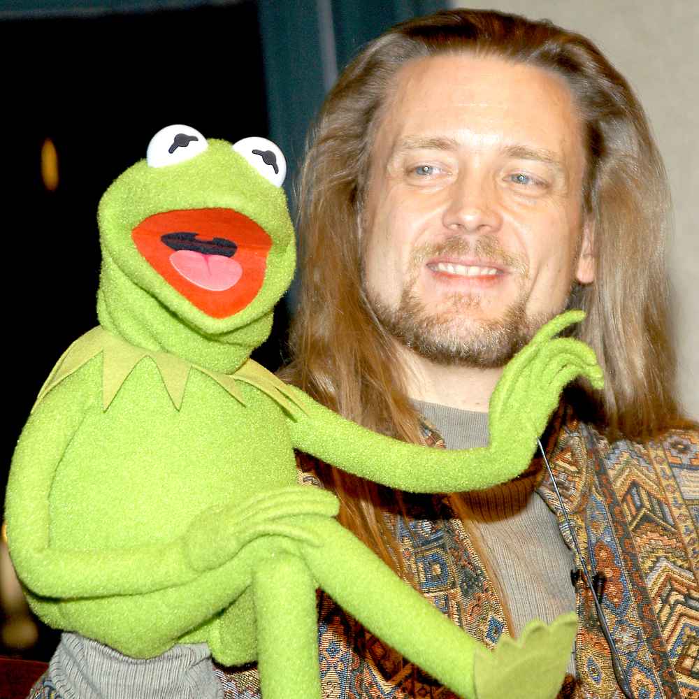 Muppet Kermit the Frog and his operator Steve Whitmire take questions from the audience November 14, 2003, at Barnes & Noble Union Square in New York City.