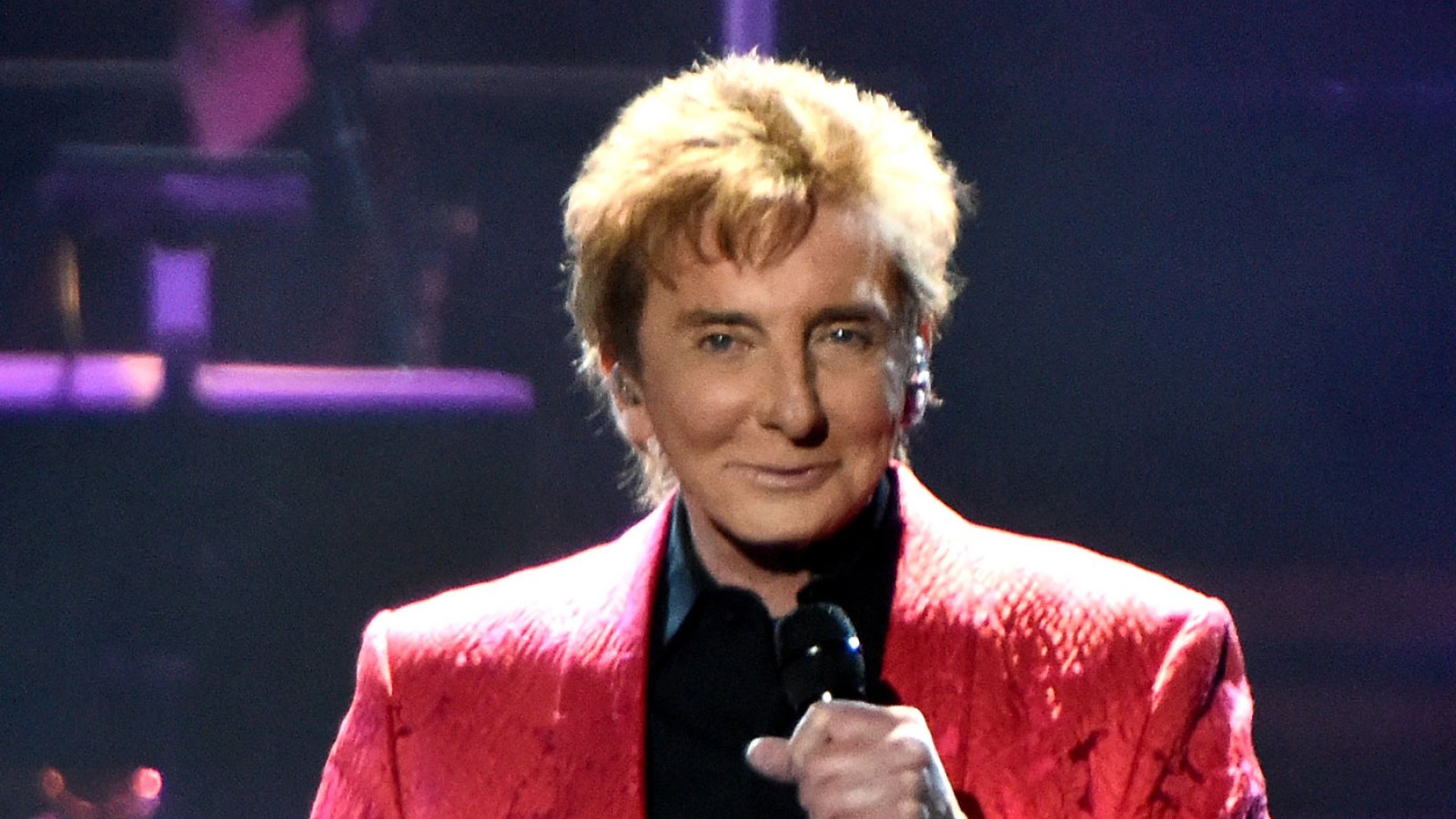 Barry Manilow was rushed to hospital on Wednesday night
