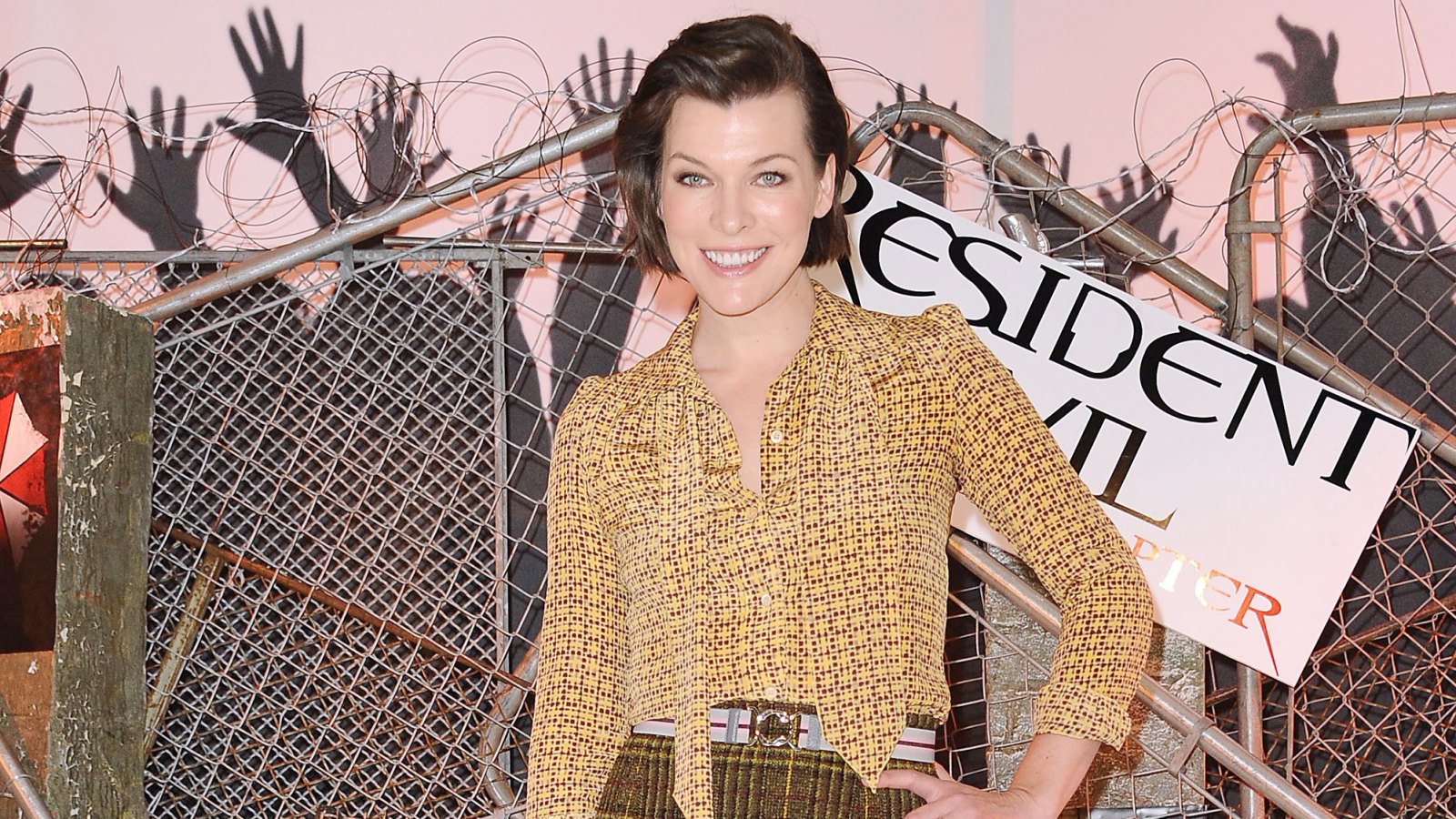 Milla Jovovich What's in my bag