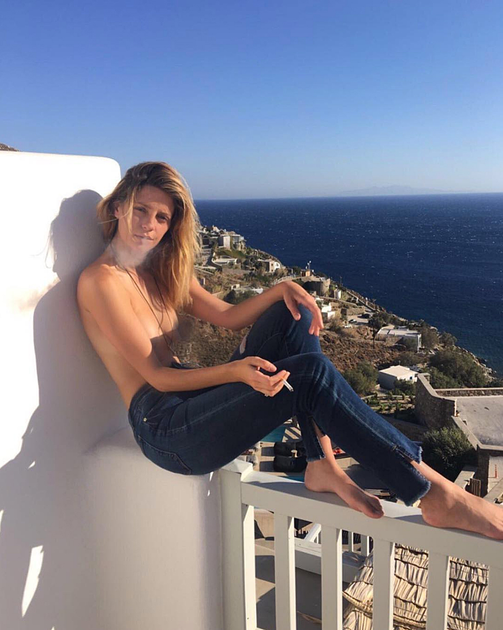 Mischa Barton topless censored Instagram