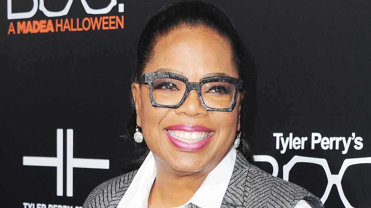 Oprah Winfrey arrives at the Los Angeles Premiere "Boo! A Madea Halloween" on October 17, 2016 in Hollywood, California.