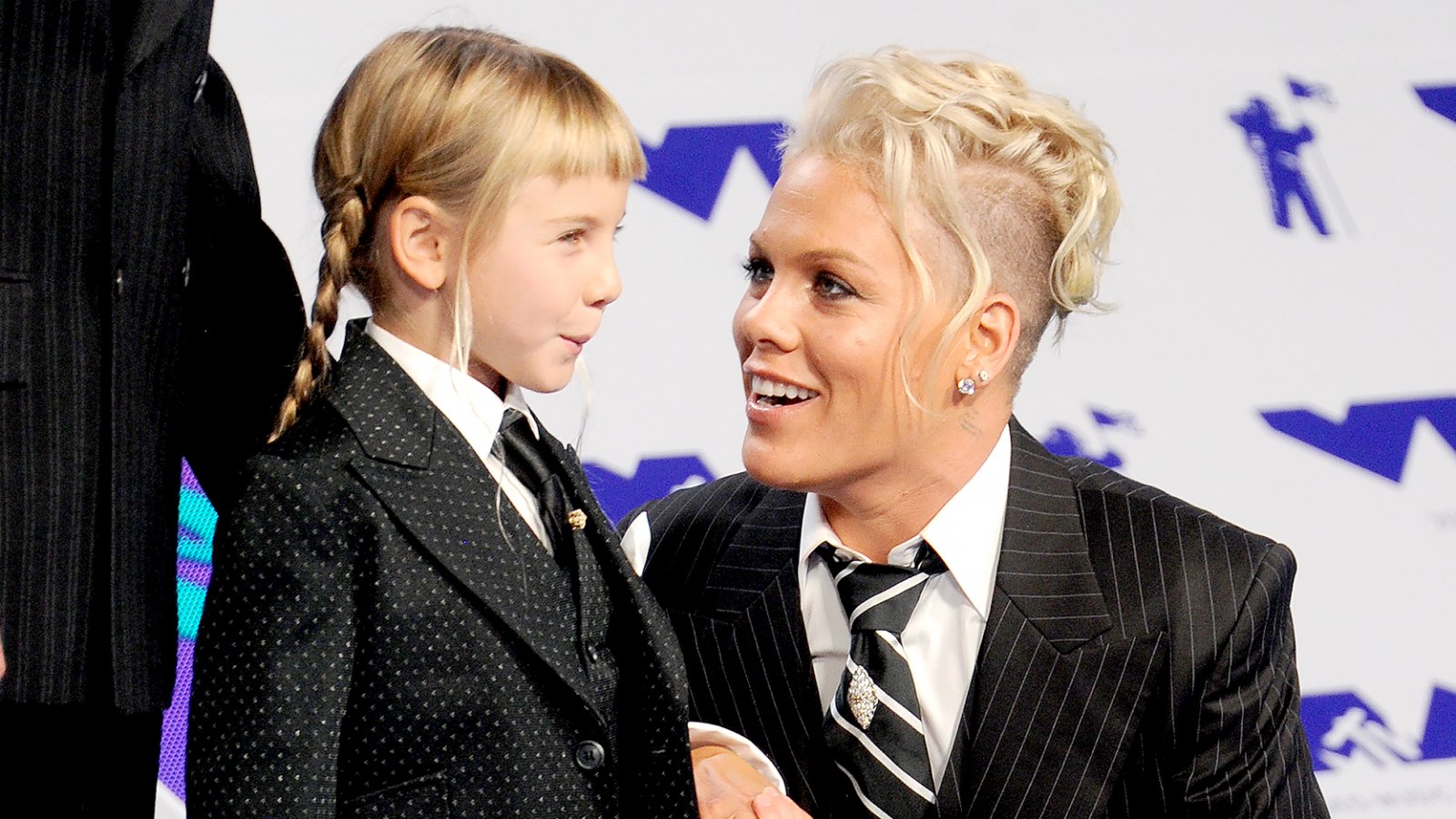 Pink and daughter Willow Sage Hart arrive at the 2017 MTV Video Music Awards at The Forum on August 27, 2017 in Inglewood, California.